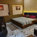 Varanasi Holiday Stay
