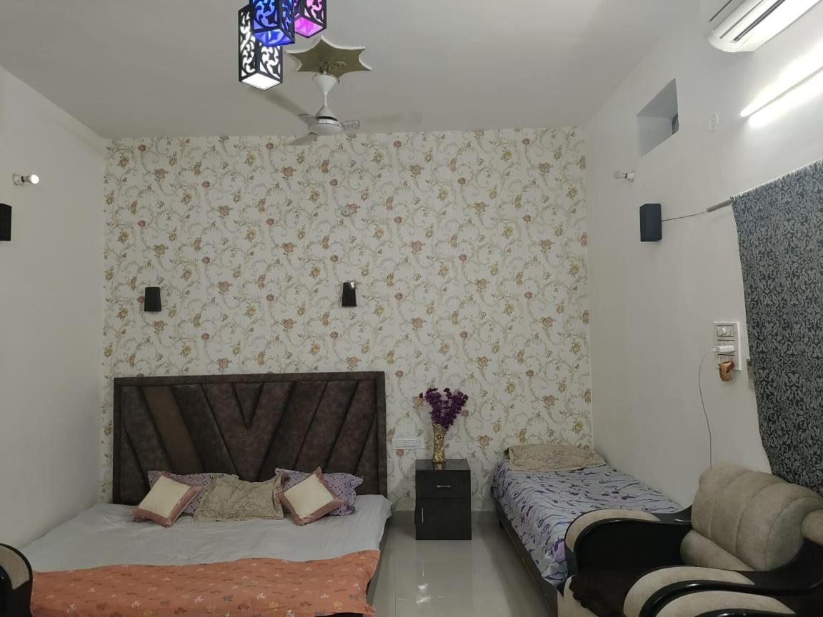 Homestay Varanasi Holiday Stay