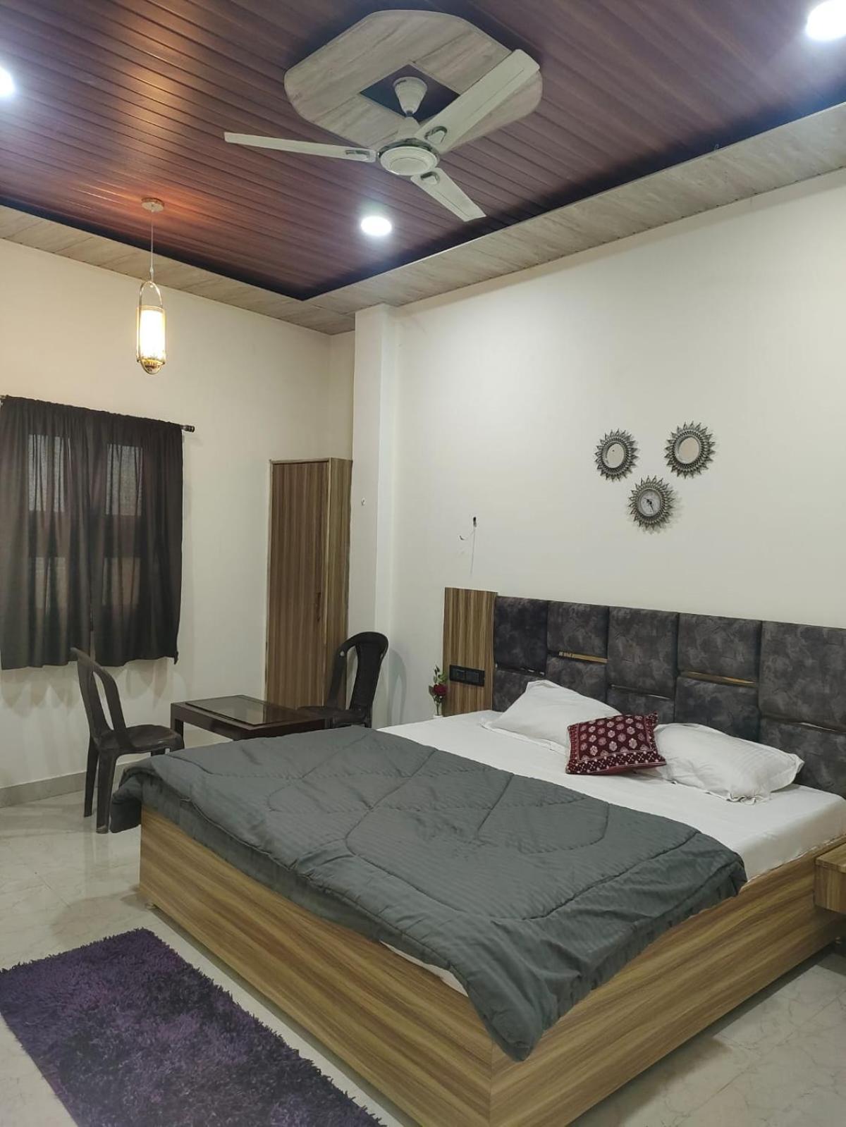 Varanasi Holiday Stay Varanasi