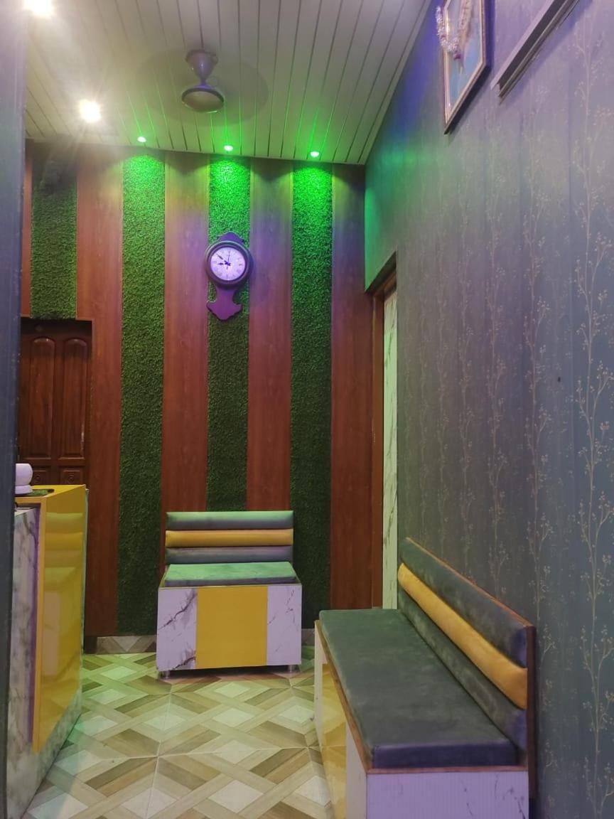 Varanasi Holiday Stay Homestay *